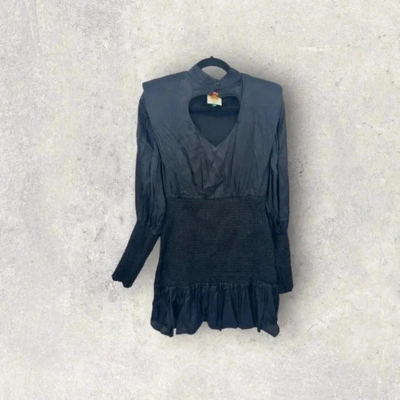 FARM Rio Dresses & Skirts - FARM RIO BLACK HEART NECKLINE MINI DRESS XS B318